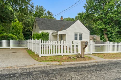 342 Hunting Lodge Rd, Storrs Mansfield, CT, 06268-1511 | Card Image