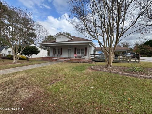 105 S 4th St, Macclesfield, NC, 27852-9678 | Card Image