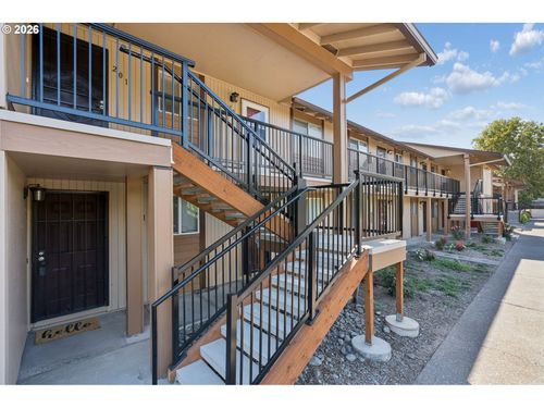 3404 19th Ave, Forest Grove, OR, 97116-2030 | Card Image