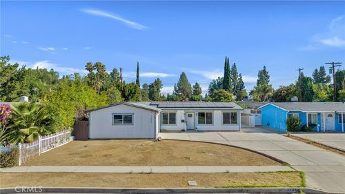 22849 Leadwell St, West Hills, CA, 91307-2118 | Card Image
