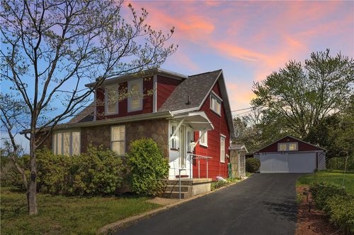 208 Center St, New Brighton, PA, 15066-3403 | Card Image