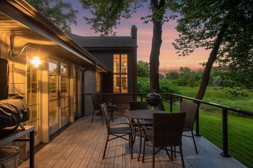 461 Peavey Ln, Wayzata, MN, 55391-1534 | Card Image