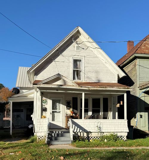 93 Catherine St, Malone, NY, 12953-2330 | Card Image