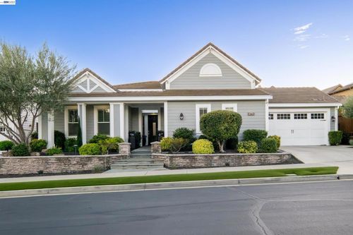 1772 Latour Ave, Brentwood, CA, 94513-4336 | Card Image