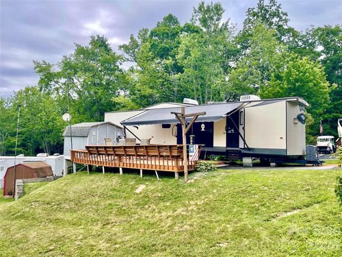 226 Saddle Ridge Dr, Ennice, NC, 28623-9442 | Card Image
