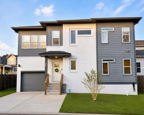 b-1072B Zophi St, Nashville, TN, 37216-3041 | Card Image