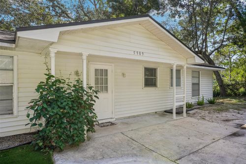5989 Se 159th Ct, Ocklawaha, FL, 32179-2951 | Card Image