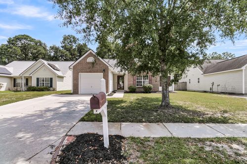 124 Dovetail Cir, Summerville, SC, 29483-7050 | Card Image