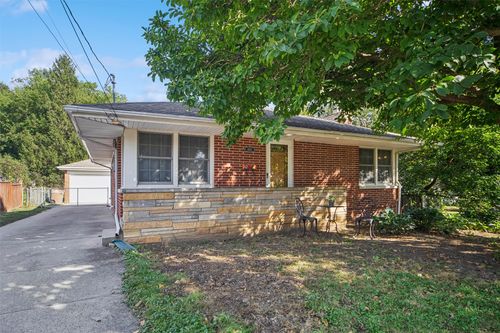 1303 68th St, Windsor Heights, IA, 50324-1530 | Card Image