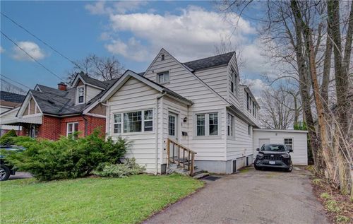 18 Norfolk Street S, Hamilton, ON, L8S3A5 | Card Image