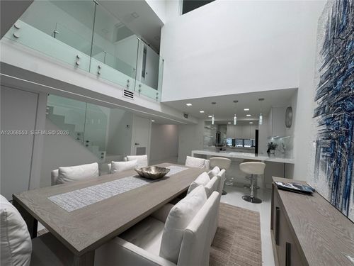 1008-336 Poinciana Dr, Sunny Isles Beach, FL, 33160-4523 | Card Image