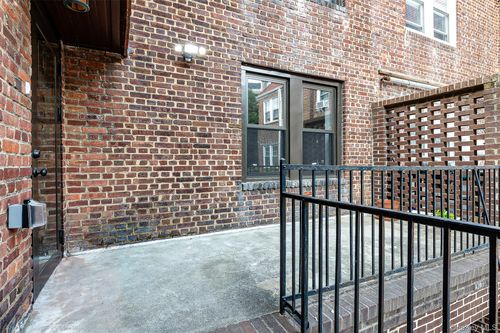 fl-1st-100 69th Ave, Forest Hills, NY, 11375-5025 | Card Image