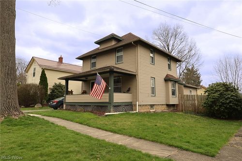 330 E Central Ave, Ravenna, OH, 44266-2345 | Card Image