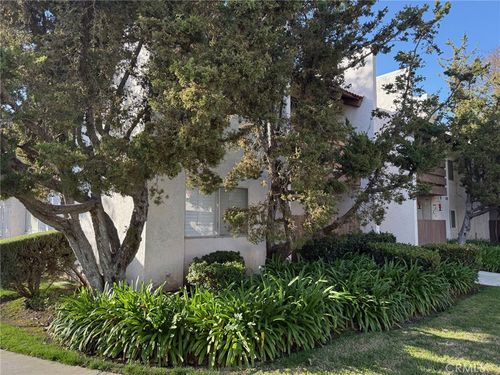apt-1-17552 Vandenberg Ln, Tustin, CA, 92780-2047 | Card Image