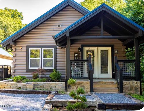 1656 Walker Trl, Sevierville, TN, 37876-7289 | Card Image