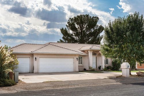 3415 Mulberry Dr, St George, UT, 84790-7532 | Card Image