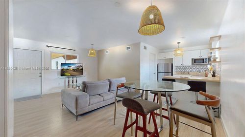 back-6760 Sw 19th St, Miami, FL, 33155-1726 | Card Image