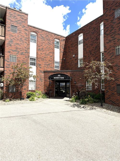 21-101 Woodstone Lane, New Kensington, PA, 15068 | Card Image