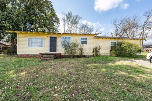 228 Old Tyler Rd, Chandler, TX, 75758-2027 | Card Image