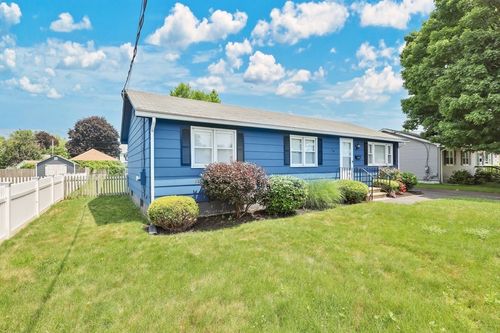 24 Daley St, Chicopee, MA, 01013-1918 | Card Image