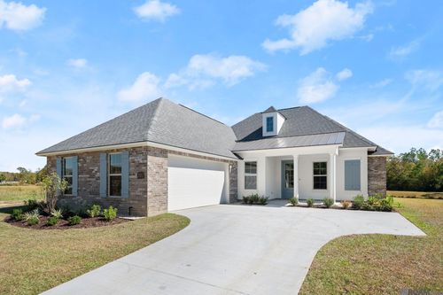 21416 Yellow Fin Dr, Springfield, LA, 70462-8252 | Card Image