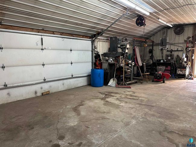 44415 Us Highway 18, House other with 3 bedrooms, 2 bathrooms and null parking in Freeman SD | Image 83