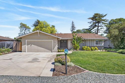 4586 Wawona Circle, Fair Oaks, CA, 95628 | Card Image