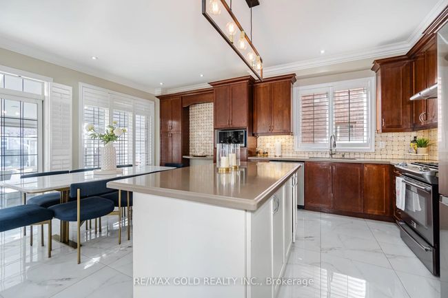1 Almond St, House other with 5 bedrooms, 6 bathrooms and 4 parking in Brampton ON | Image 9