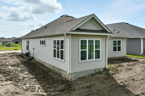 8005 Xyloid Ln, Corcoran, MN, 55340-7403 | Card Image