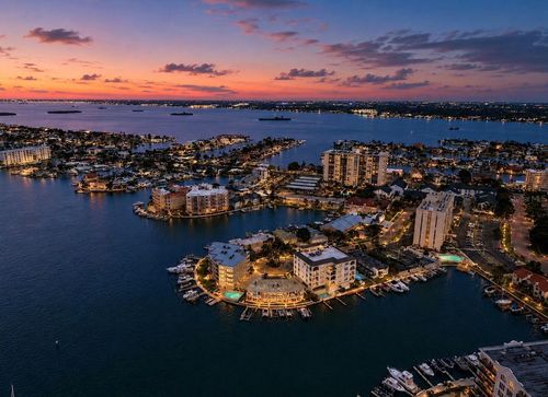 4-205 Dolphin Pt, Clearwater, FL, 33767-2105 | Card Image