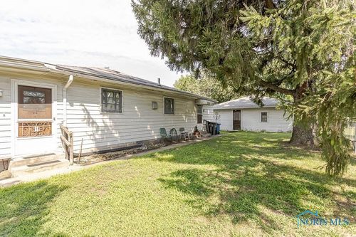 1614 Campbell St, Toledo, OH, 43607-4381 | Card Image