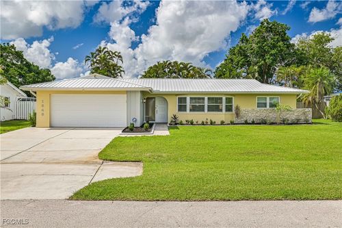 1646 S Flossmoor Rd, FORT MYERS, FL, 33919-6407 | Card Image
