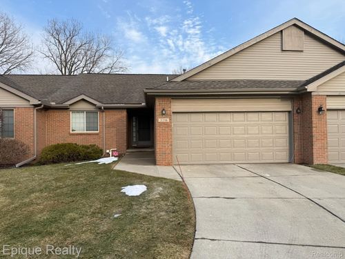 2256 Fairway Cir, Canton, MI, 48188-2089 | Card Image