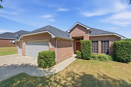 513 Northbrook Ave, Oak Point, TX, 75068-6131 | Card Image