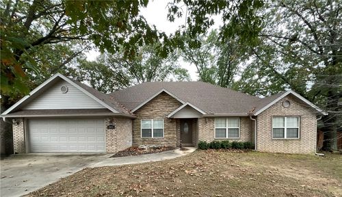 305 Meadows Ct, Pea Ridge, AR, 72751-2957 | Card Image
