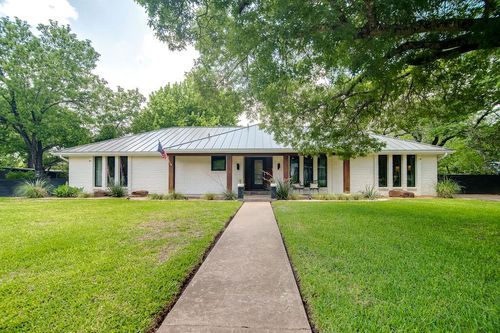 107 Glenwood Dr, Fredericksburg, TX, 78624-2909 | Card Image