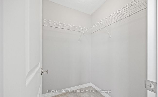 22 Rustic Oak Trail, House other with 4 bedrooms, 4 bathrooms and 4 parking in Ayr ON | Image 41