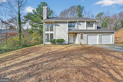 1142 Chapman Cir, Stone Mountain, GA, 30088-2929 | Card Image