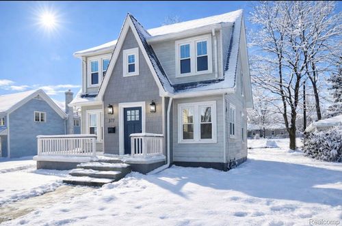 317 W Saint Clair St, Romeo, MI, 48065-4664 | Card Image