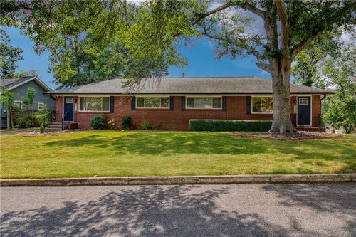 3447 Pierce St, College Park, GA, 30337-1820 | Card Image