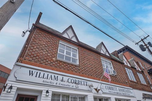 113 S South Tyson Avenue, Hempstead, NY, 11001 | Card Image
