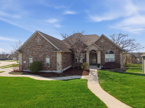 1913 Surrey Ct, COLUMBIA, MO, 65203-8027 | Card Image