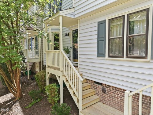6562 English Oaks Dr, Raleigh, NC, 27615-6326 | Card Image