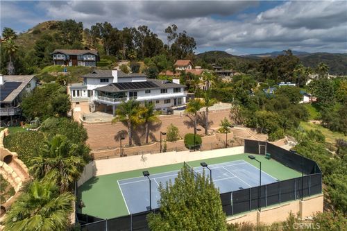 1658 N Hunters Way, Orange, CA, 92869-1018 | Card Image