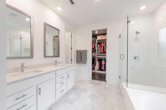 Custom marble flooring | Image 17