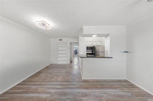 123-2401 Manor Rd, Austin, TX, 78722-2012 | Card Image