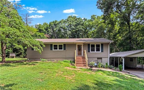 152 Blue Ridge Rd, State Road, NC, 28676-9283 | Card Image