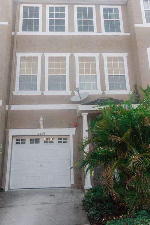 3033 Pointeview Dr, Tampa, FL, 33611-5344 | Card Image