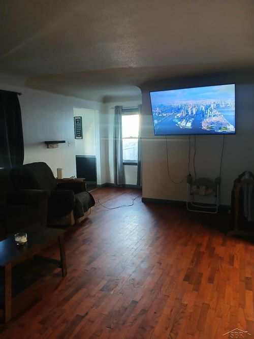 326 Burroughs Ave, Flint, MI, 48507-2709 | Card Image