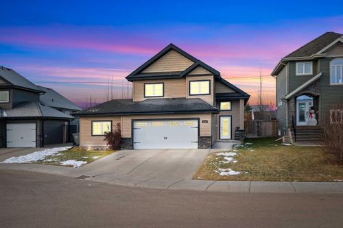 2102 58a Avenue Close, Lloydminster, AB, T9V3N3 | Card Image